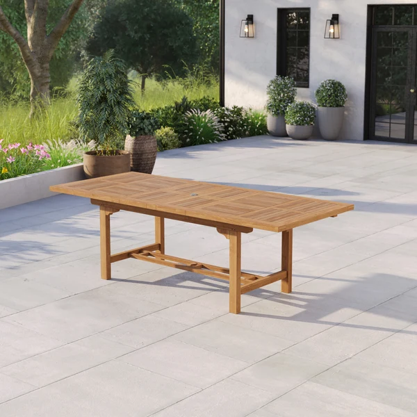 Teakhouten tuinmeubelen, rechthoekige uitschuifbare tafel van 180-240 cm met een blad van 4 cm dik.