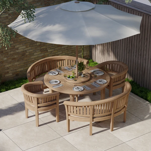 Teakhouten tuinset bestaande uit een ronde Maximus-tafel van 150 cm met een blad van 4 cm dik, 2 San Francisco-banken en 2 San Francisco-stoelen, inclusief gratis kussens.